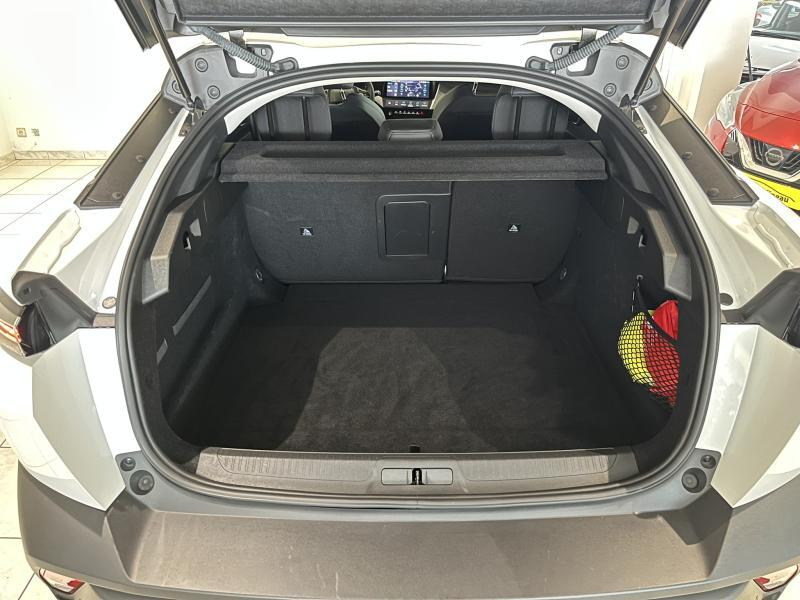 Peugeot 408 1.2i 130cv blanche 2023 15.207km Navi/Carplay/Cam/ — photo 10
