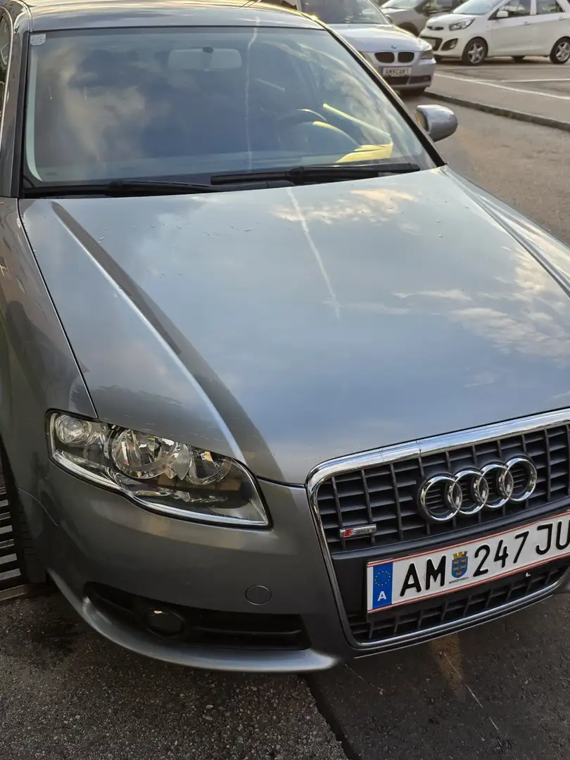 Audi A4 2,0 TDI DPF quattro Le Mans Edition - 2