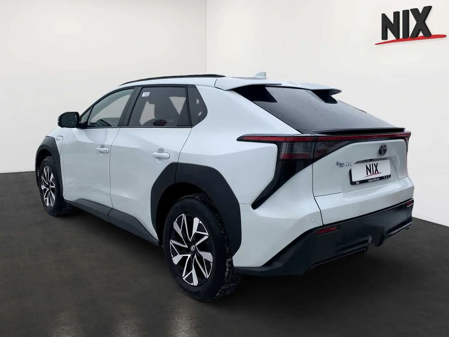 Toyota bZ4X BEV 150kWh 4x2 Team D Weiß - 2