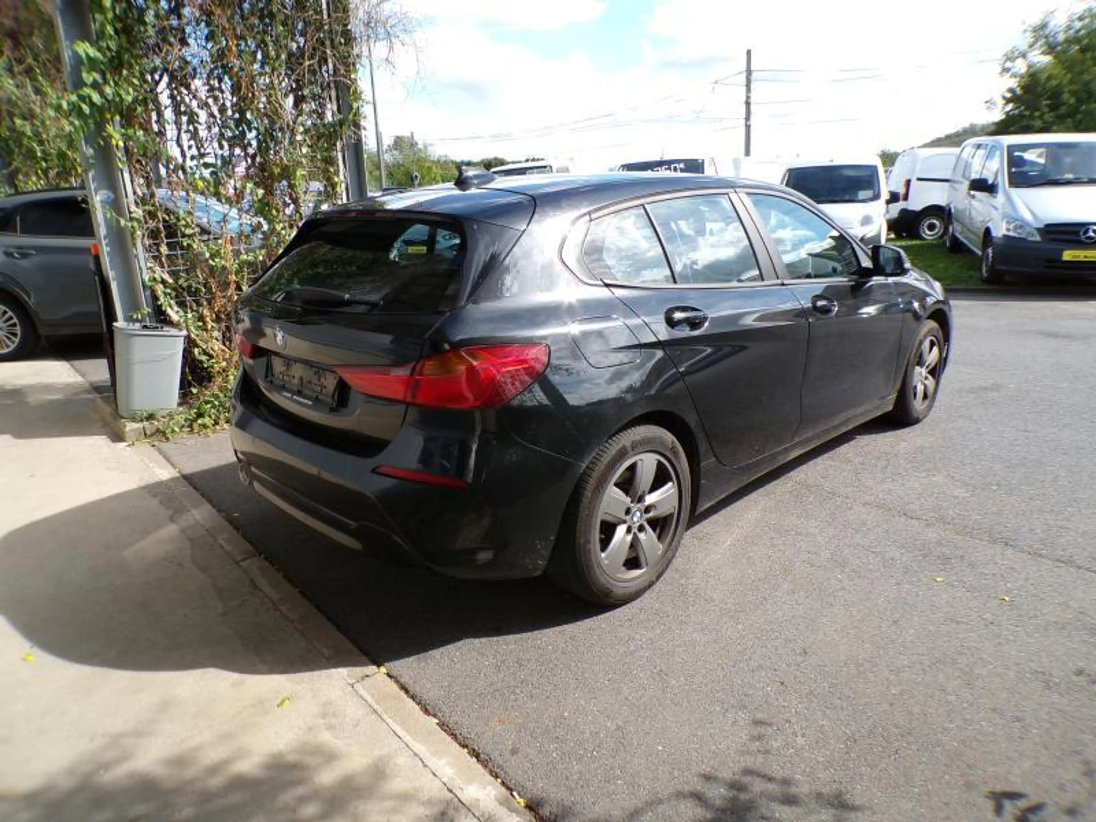 BMW 116 1.5D 115cv noir 10/19 Airco GPS Capteurs Cruise — photo 4