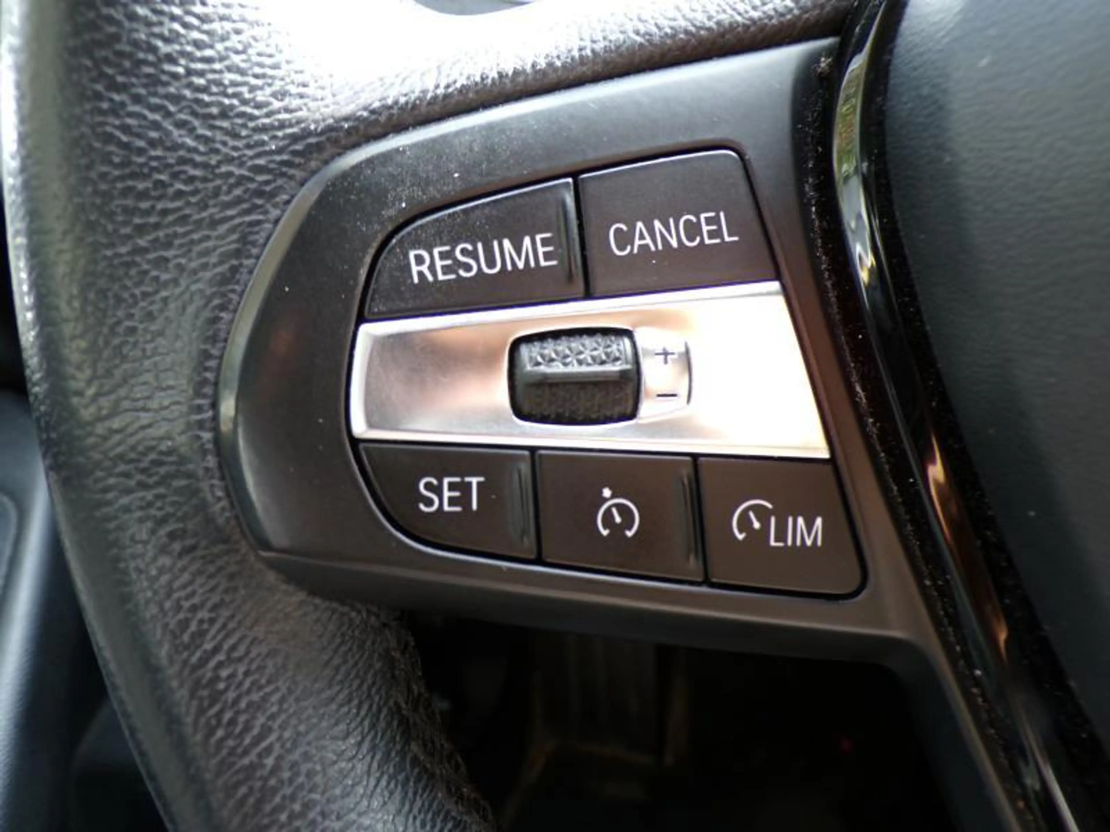 BMW 116 1.5D 115cv noir 10/19 Airco GPS Capteurs Cruise — photo 12
