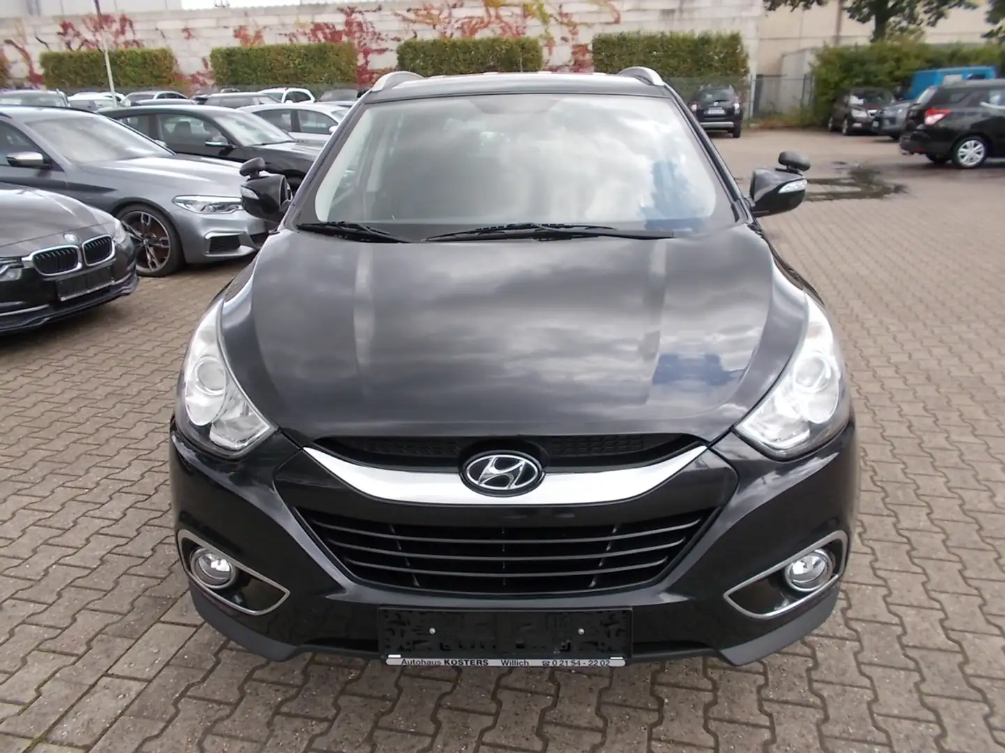 Hyundai iX35 Style 2.0, AHK abn., Allwetter, Teilleder Zwart - 2