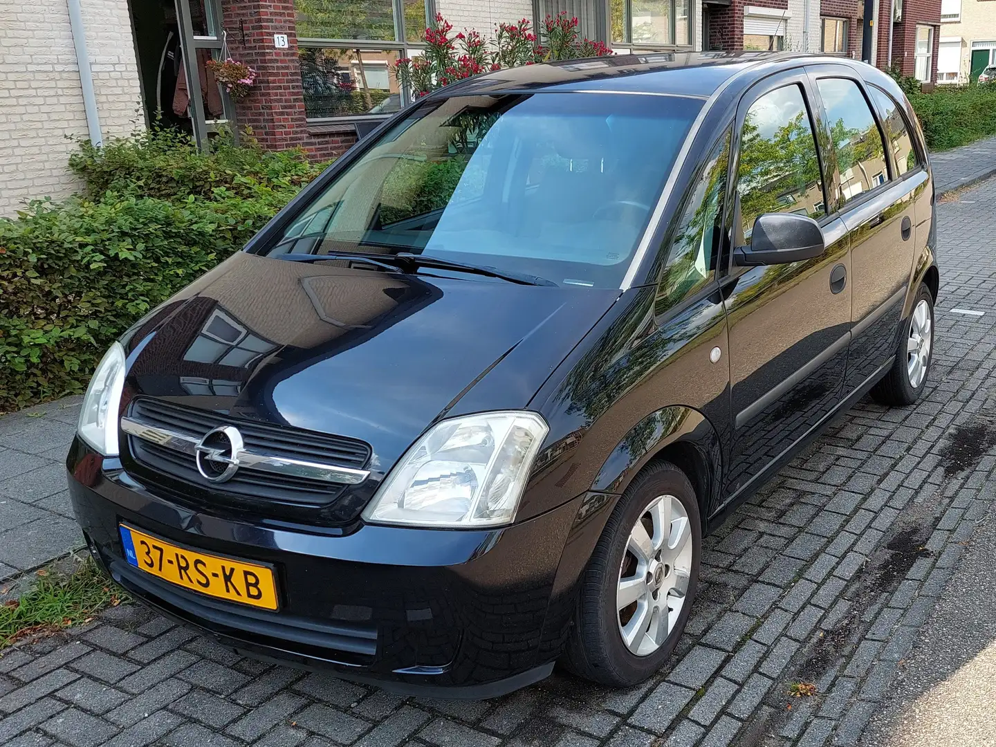Opel Meriva Meriva 1.6-16V Maxx Cool Zwart - 1
