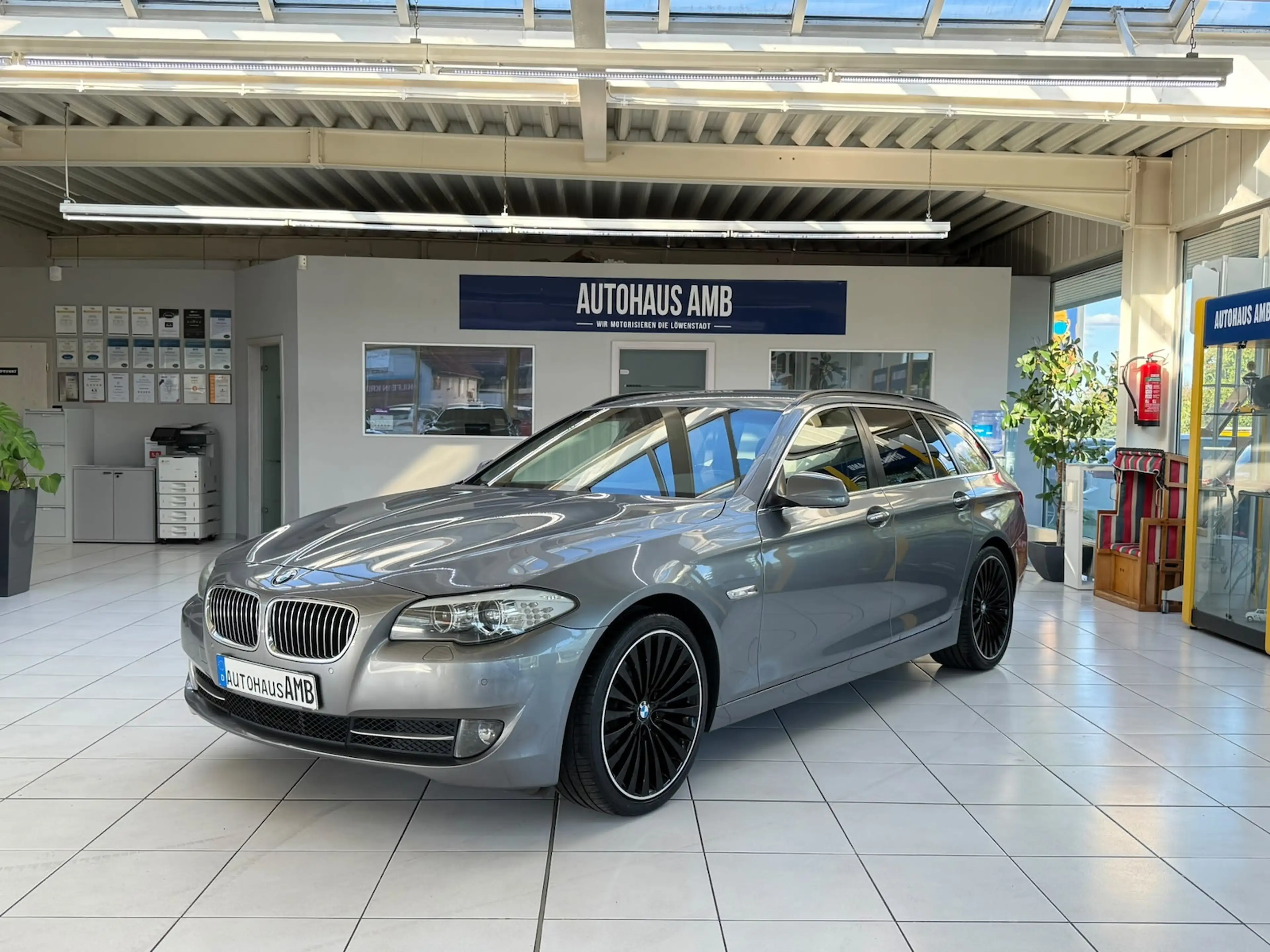 BMW 523 523i Touring Aut. Navi Sitzheiz. Xenon PDC GRA