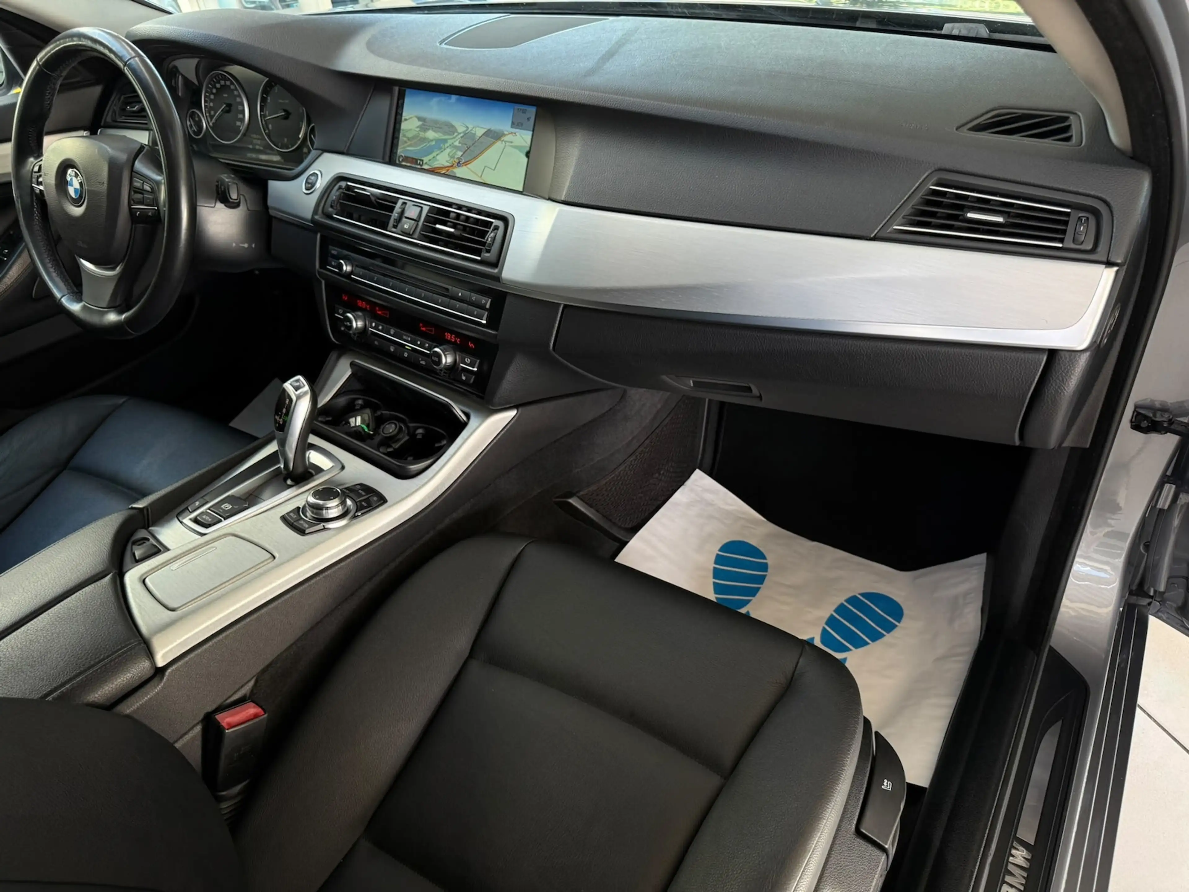 BMW 523 523i Touring Aut. Navi Sitzheiz. Xenon PDC GRA — photo 11