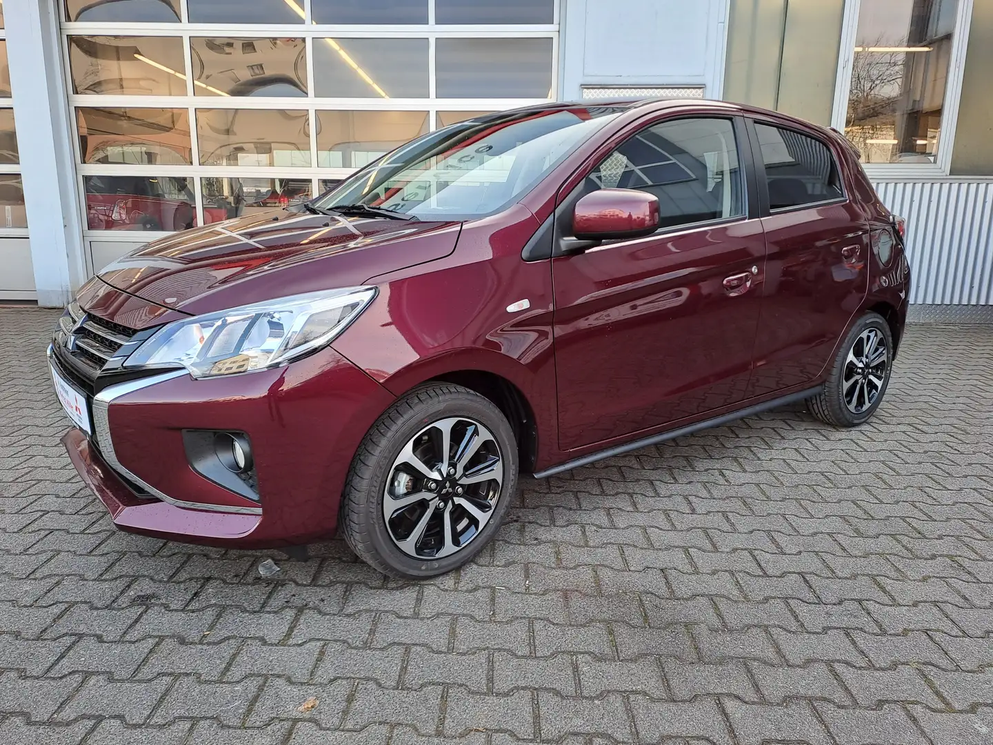 Mitsubishi Space Star Select+ Rojo - 2