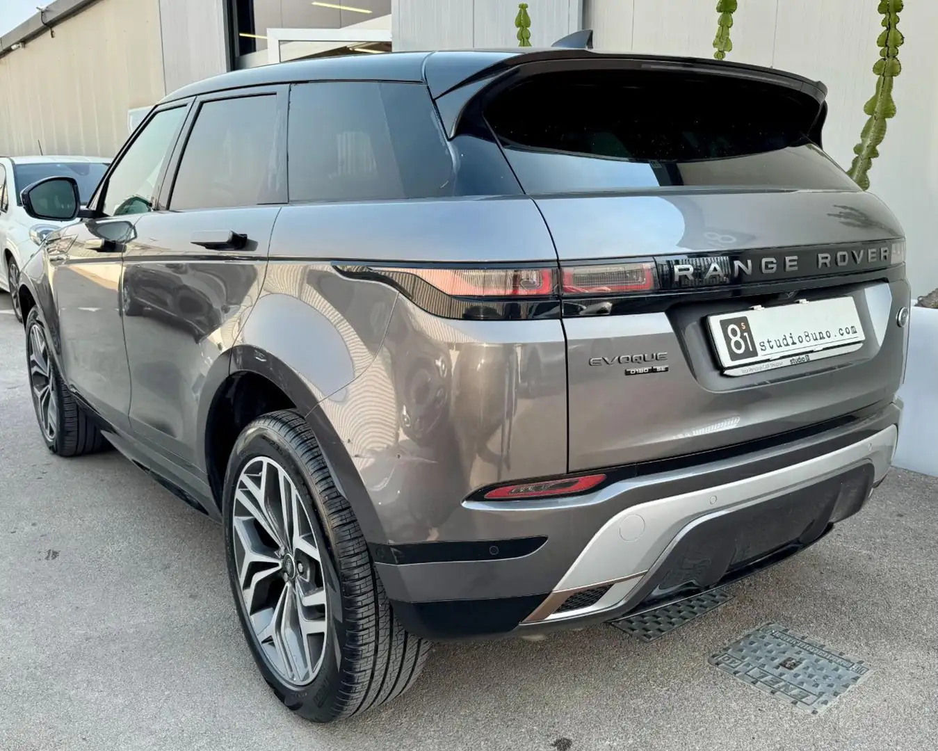 Land Rover Range Rover Evoque 2.0D I4 180 CV AWD Auto R-Dynamic SE Grigio - 2