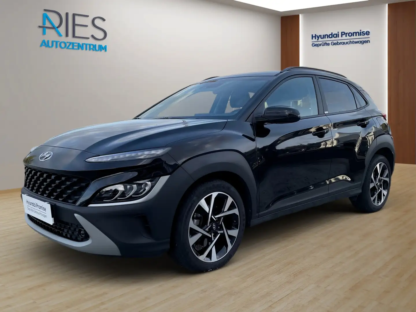 Hyundai KONA 1.0 T-GDI KlimaA*Navi*SHZ*Kam.*PDC*SpurH Schwarz - 1