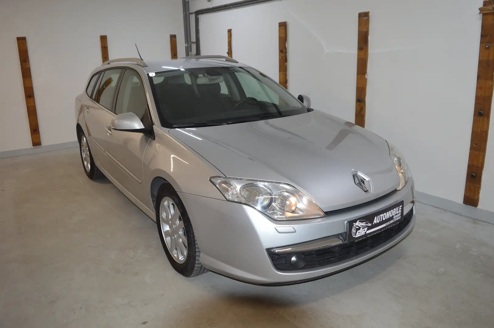 Renault Laguna 1,5 dci **Expression**Pickerl 06/26** Grau - 1