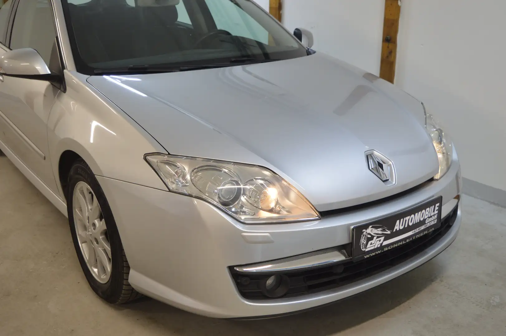 Renault Laguna 1,5 dci **Expression**Pickerl 06/26** Grau - 2