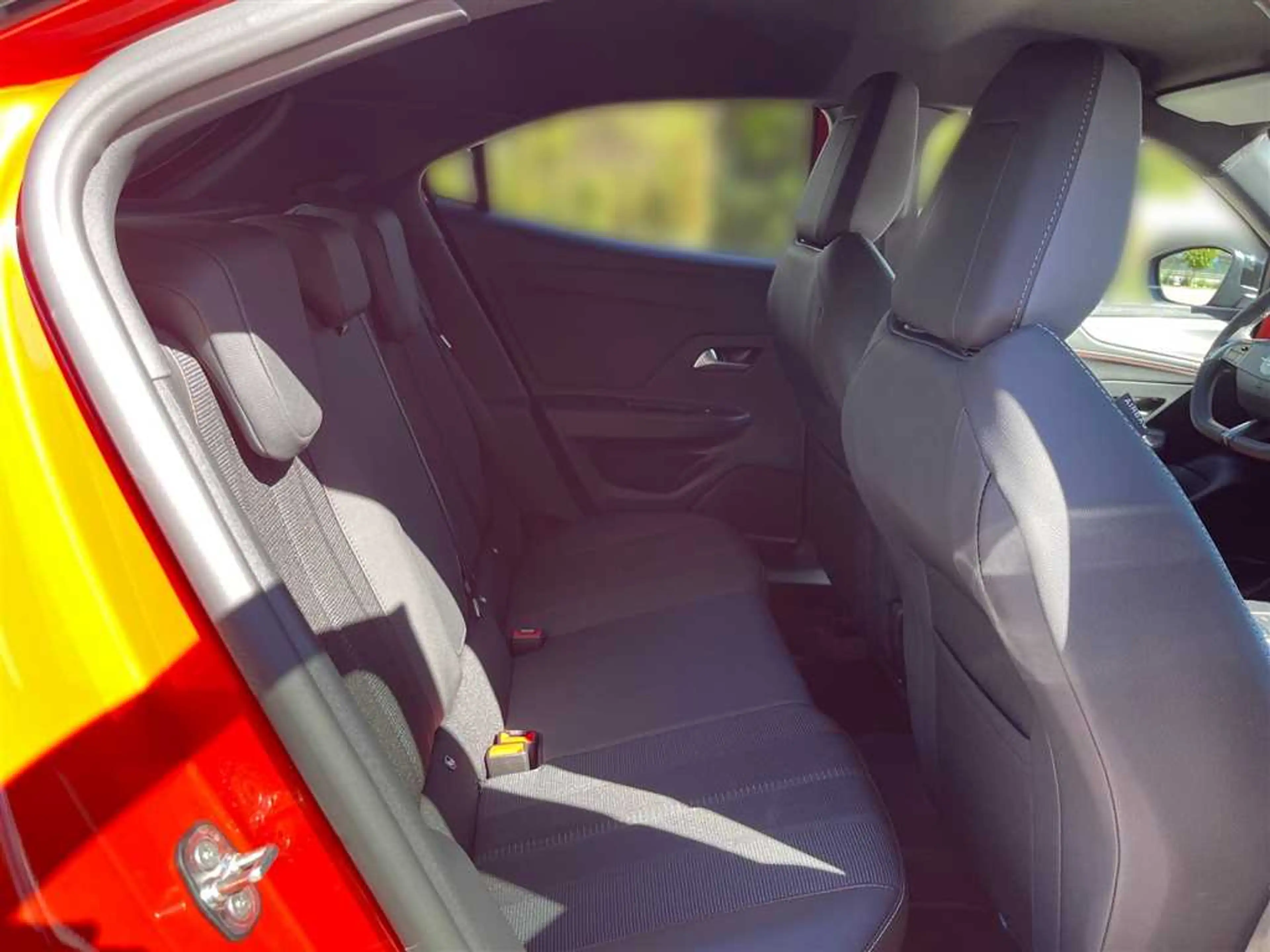 Opel Mokka YES 1.2 136PS LED PDC Kamera Carplay uvm. — photo 15