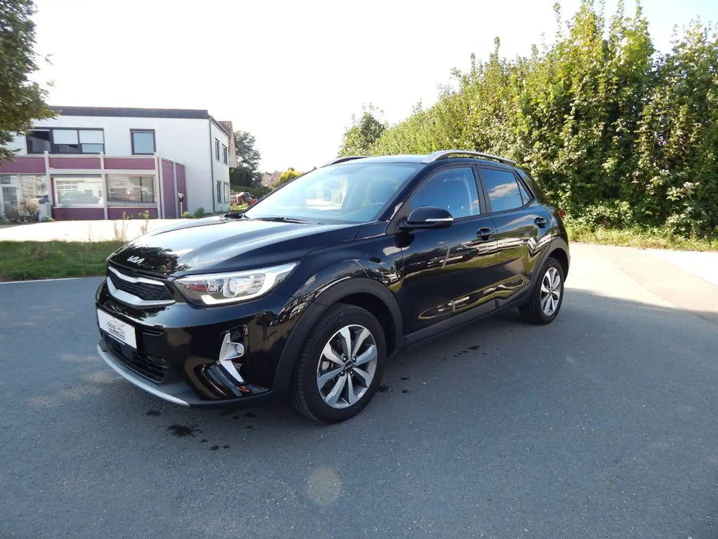Kia Stonic 1.0 T-GDI 120 DCT Mild-Hybrid Spirit 88 kW (120... Schwarz - 1