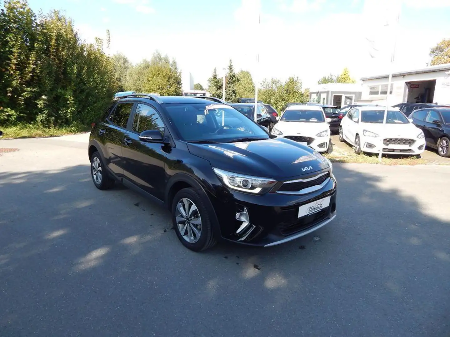 Kia Stonic 1.0 T-GDI 120 DCT Mild-Hybrid Spirit 88 kW (120... Schwarz - 2