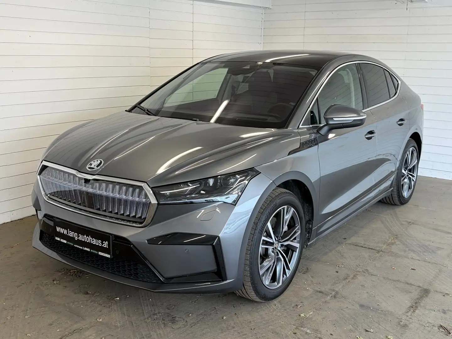 Skoda Enyaq Coupé 85 Grau - 1