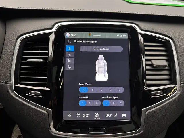 Volvo XC90 view 30