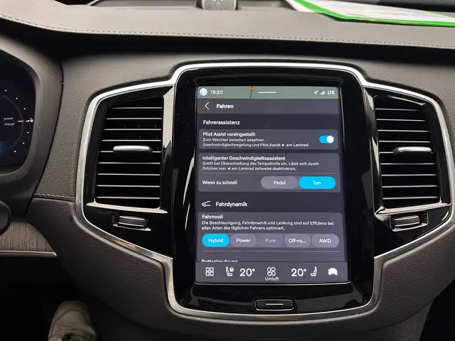 Volvo XC90 view 27