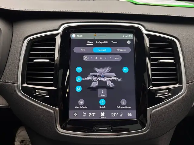 Volvo XC90 view 24
