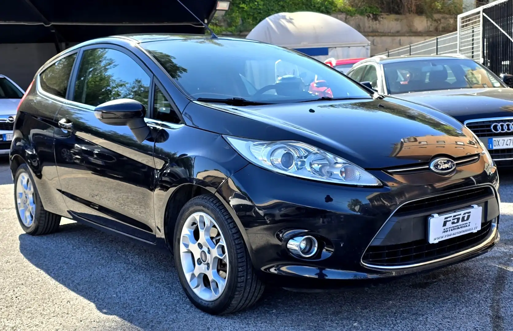 Ford Fiesta 3p 1.2 16v Titanium 82cv FL Motore Nuovo - 2