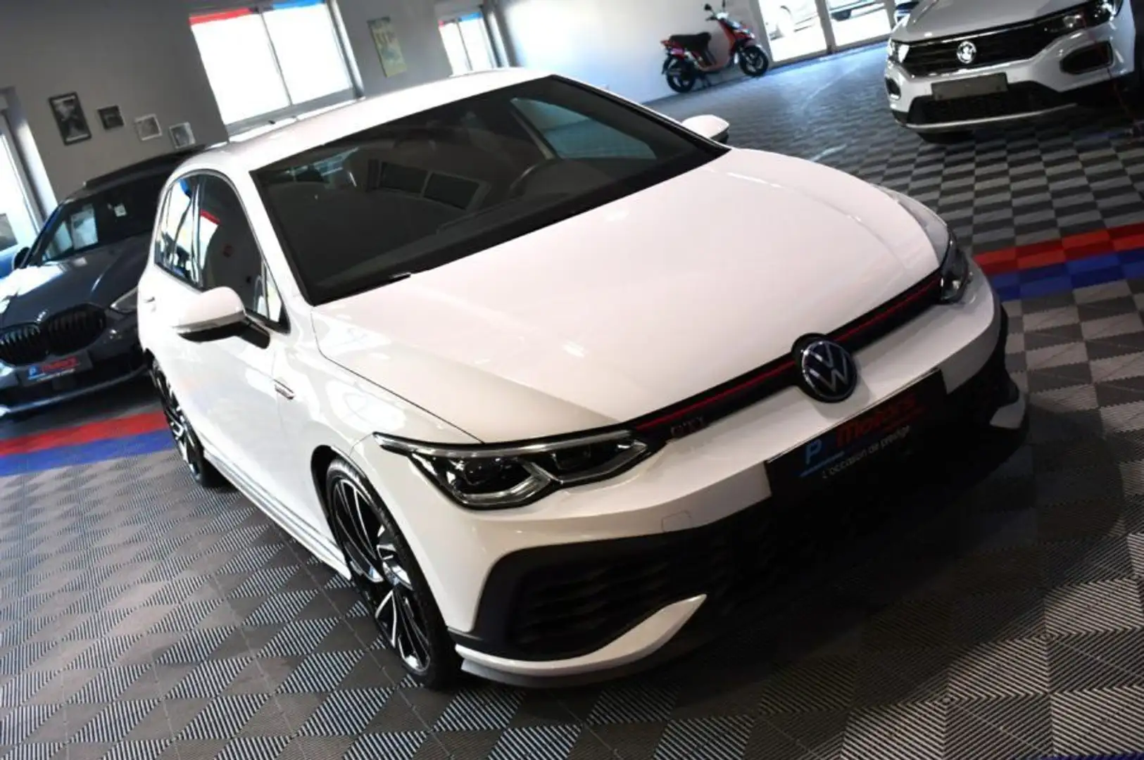 Volkswagen Golf 8 GTI Clubsport 2.0 TSI 300 DSG GPS Mode Virtual A Blanc - 2