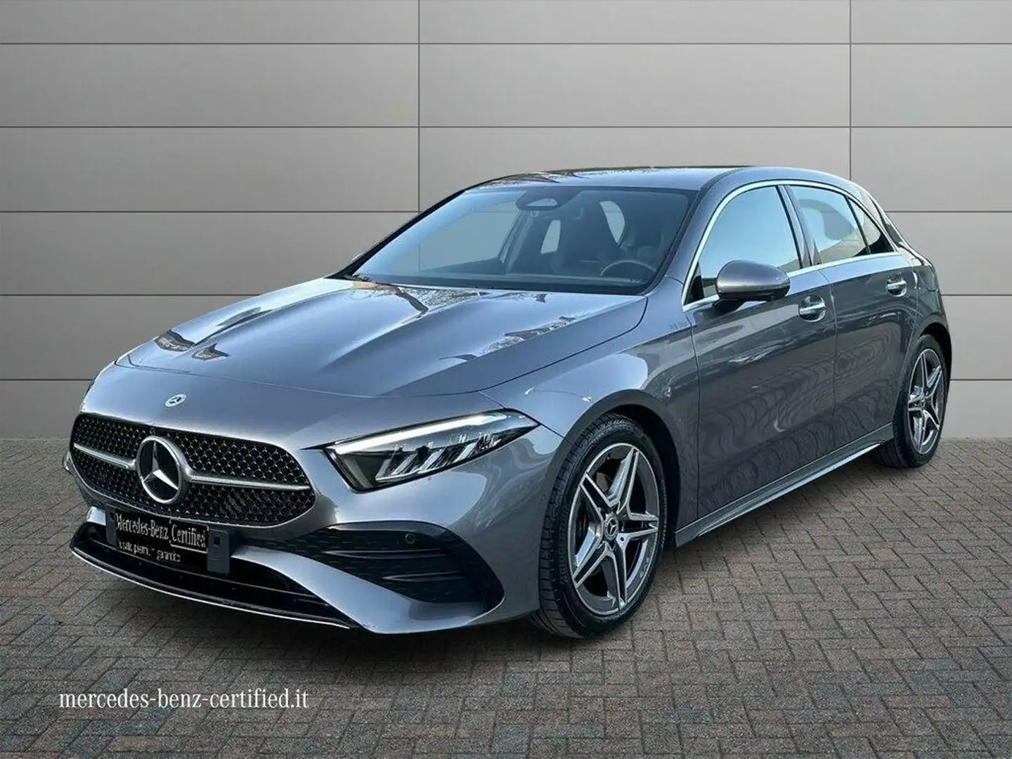 Mercedes-Benz A 180 d AMG Line Advanced Plus auto Gris - 1