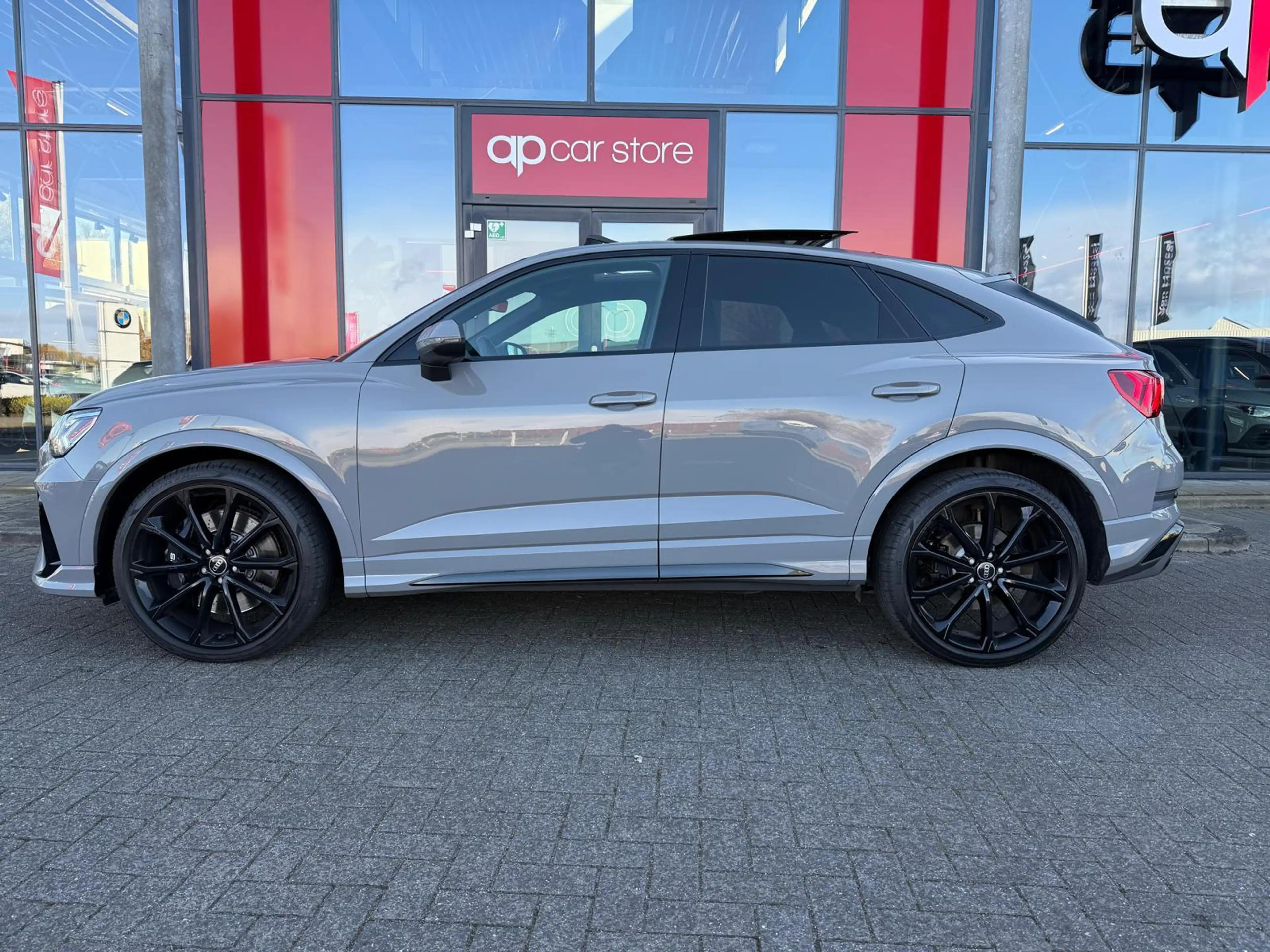 Audi RS Q3 Sportback TFSI — photo 4