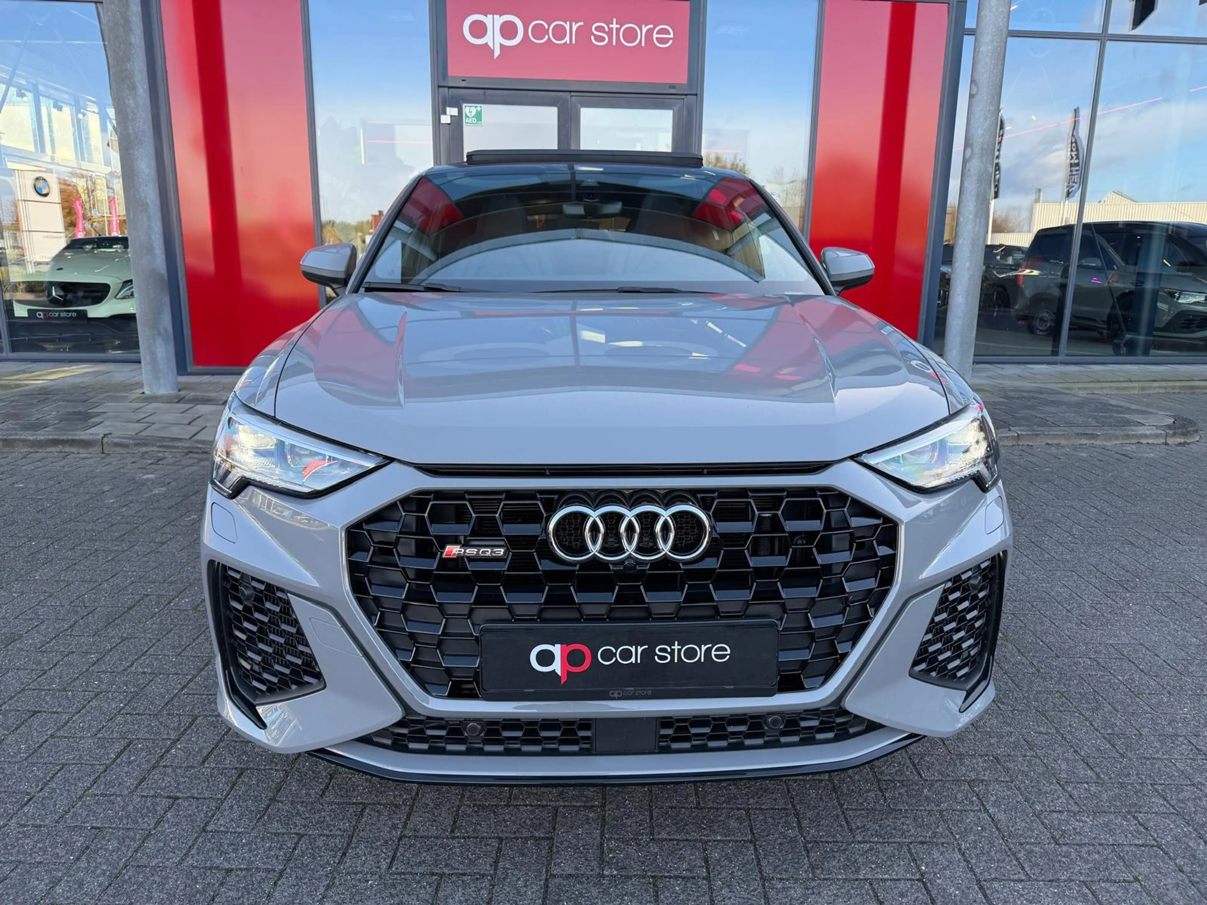 Audi RS Q3 Sportback TFSI — photo 2