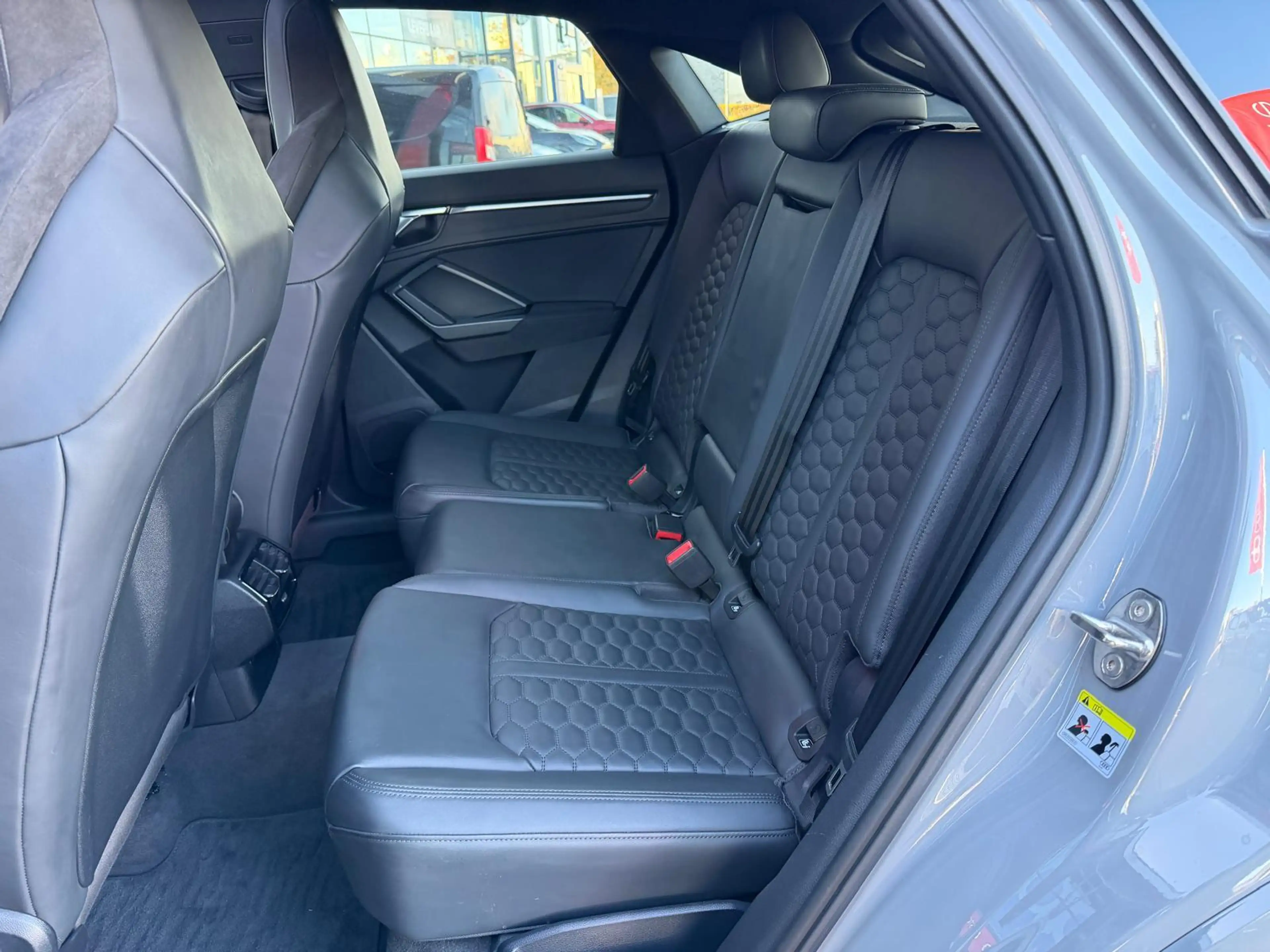 Audi RS Q3 Sportback TFSI — photo 13