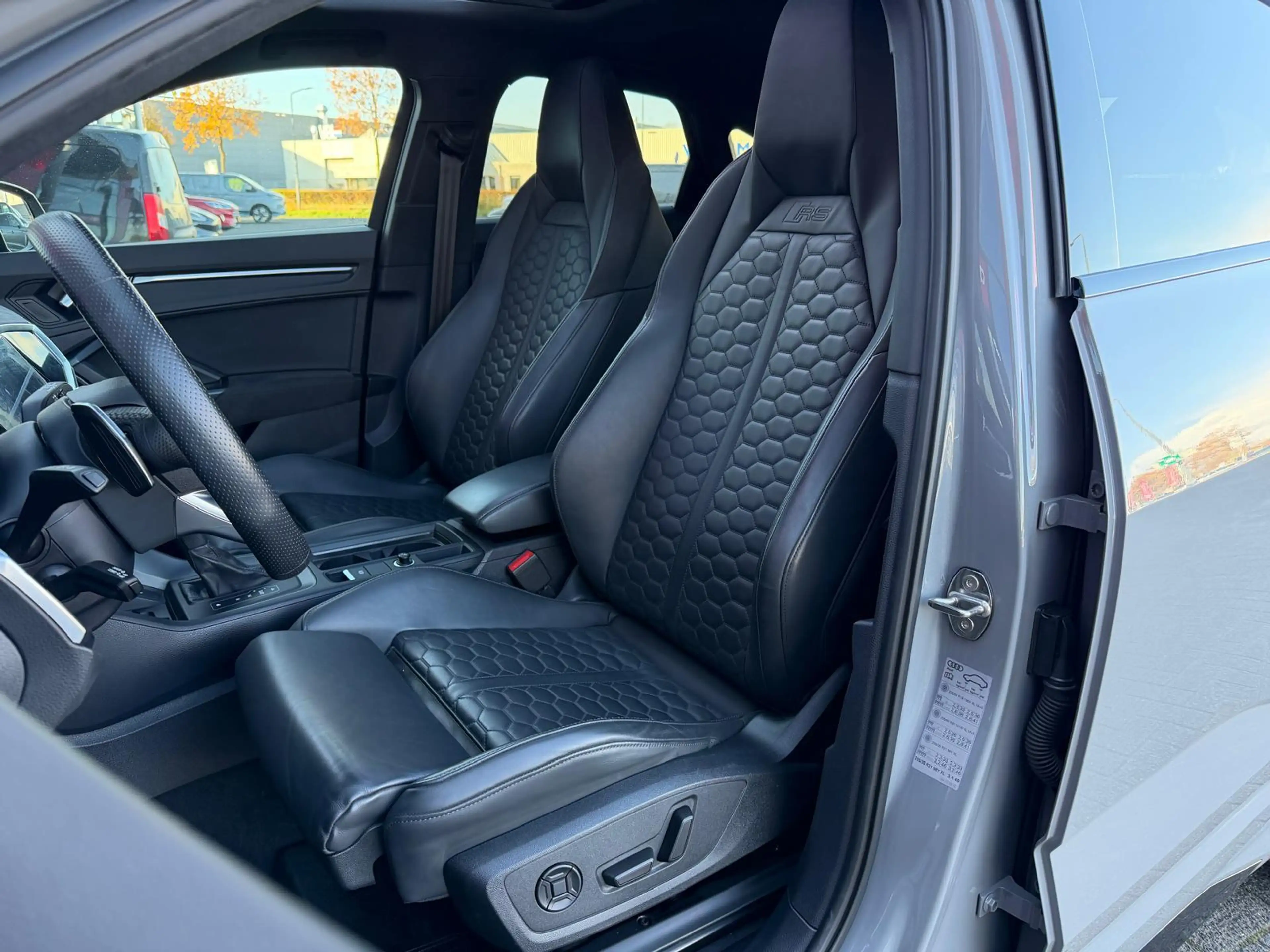 Audi RS Q3 Sportback TFSI — photo 12