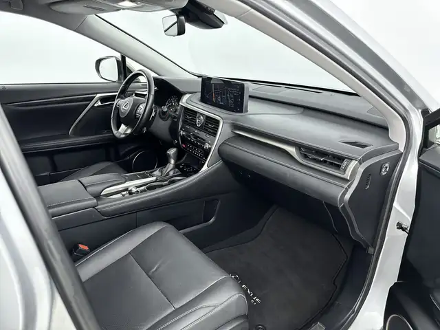 Lexus RX view 7
