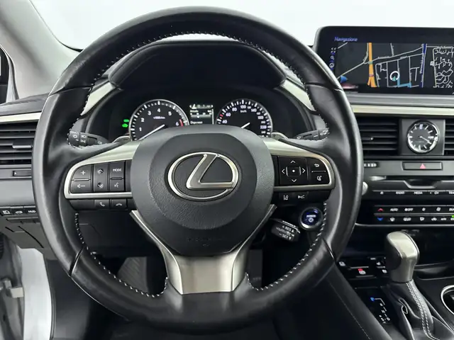 Lexus RX view 5