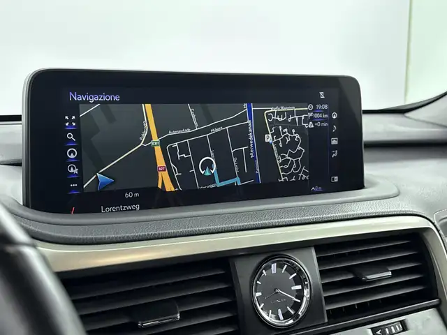 Lexus RX view 8