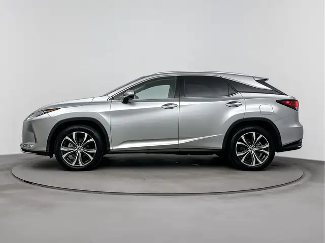 Lexus RX view 3