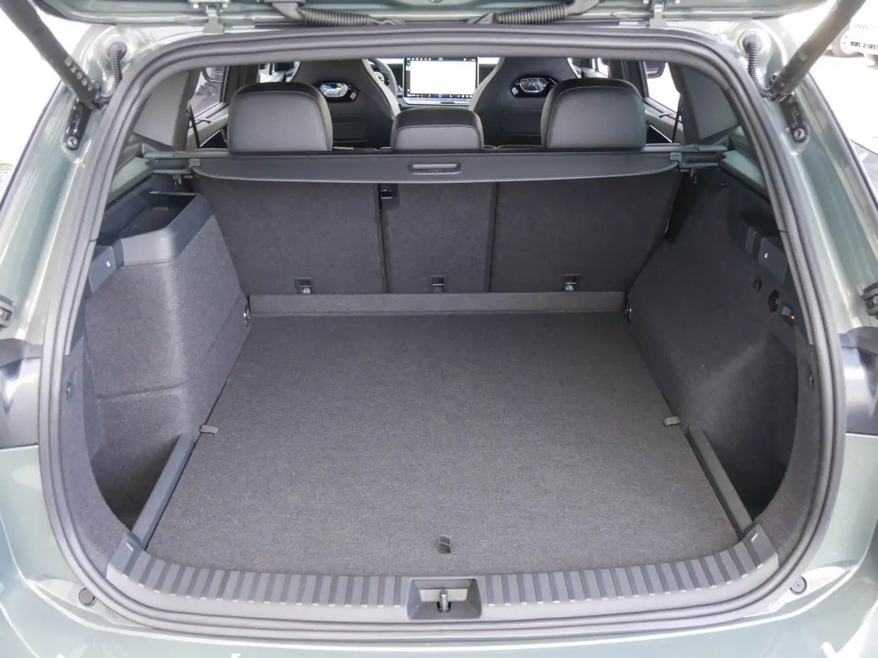 Volkswagen Tayron R-Line eHybrid DSG AHK Kamera HarmanKardo 10