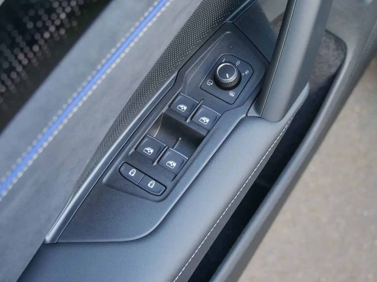 Volkswagen Tayron R-Line eHybrid DSG AHK Kamera HarmanKardo 11
