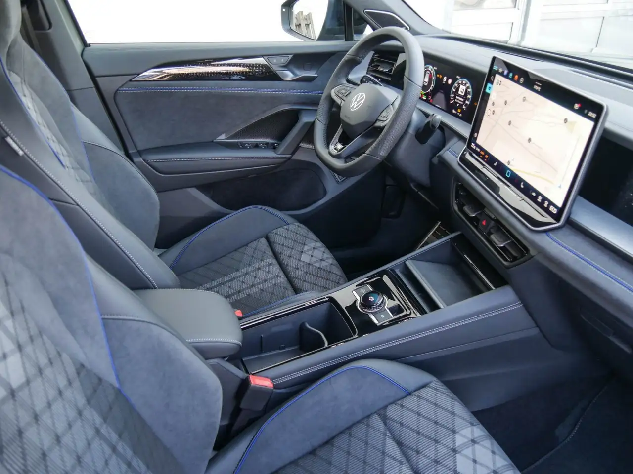 Volkswagen Tayron R-Line eHybrid DSG AHK Kamera HarmanKardo 3