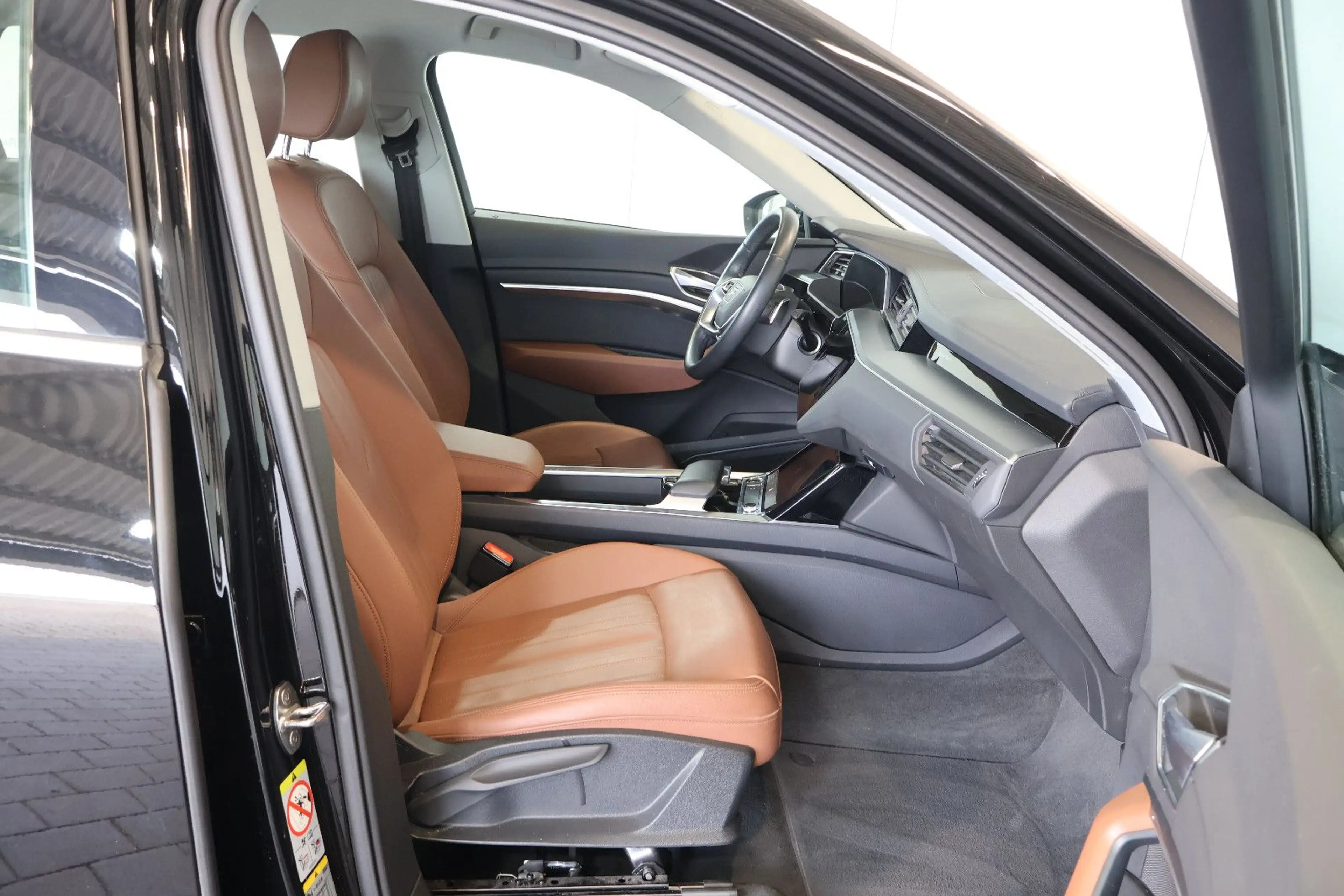 Audi e-tron 50 quattro VIRTUAL+KAM+LED+LEDER+AHK — photo 14