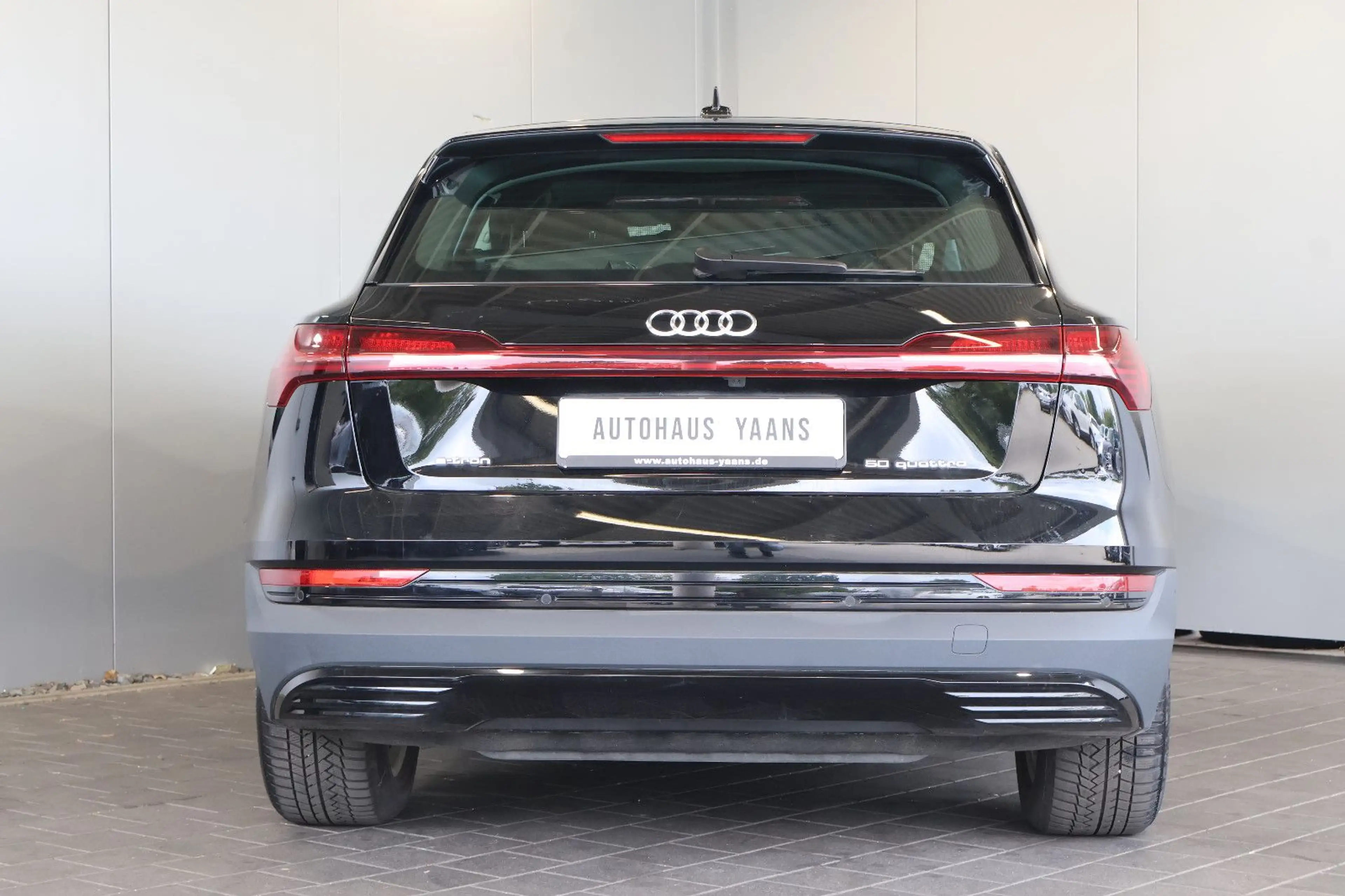 Audi e-tron 50 quattro VIRTUAL+KAM+LED+LEDER+AHK — photo 5