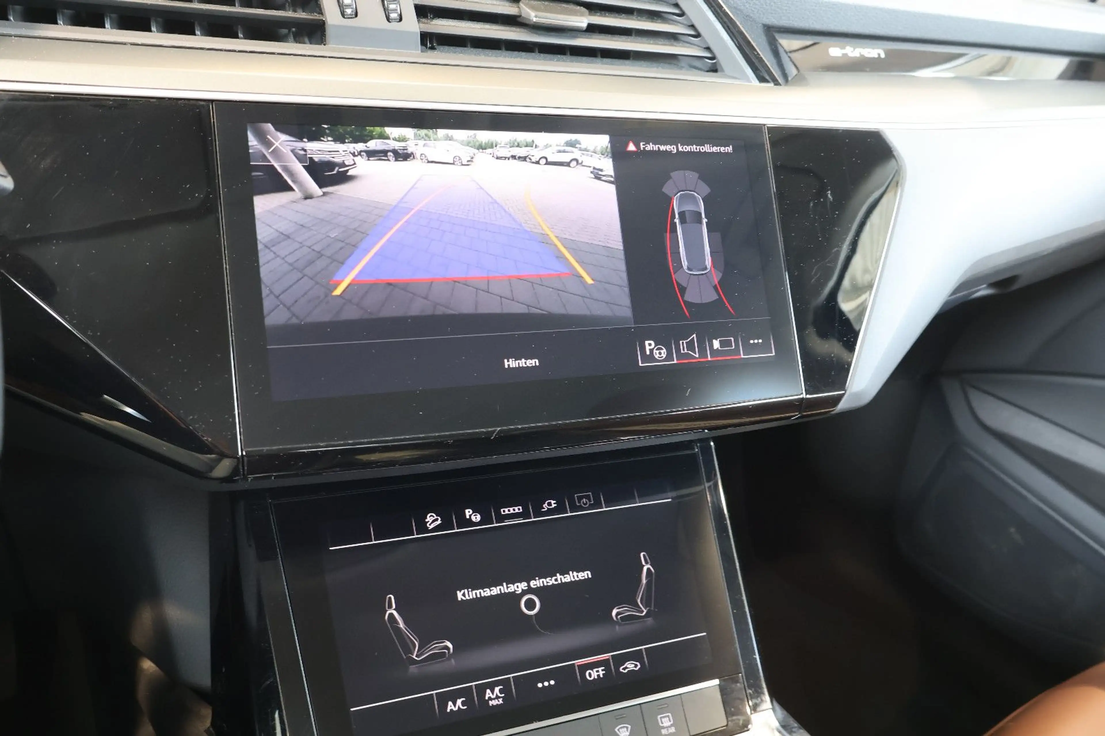 Audi e-tron 50 quattro VIRTUAL+KAM+LED+LEDER+AHK — photo 9