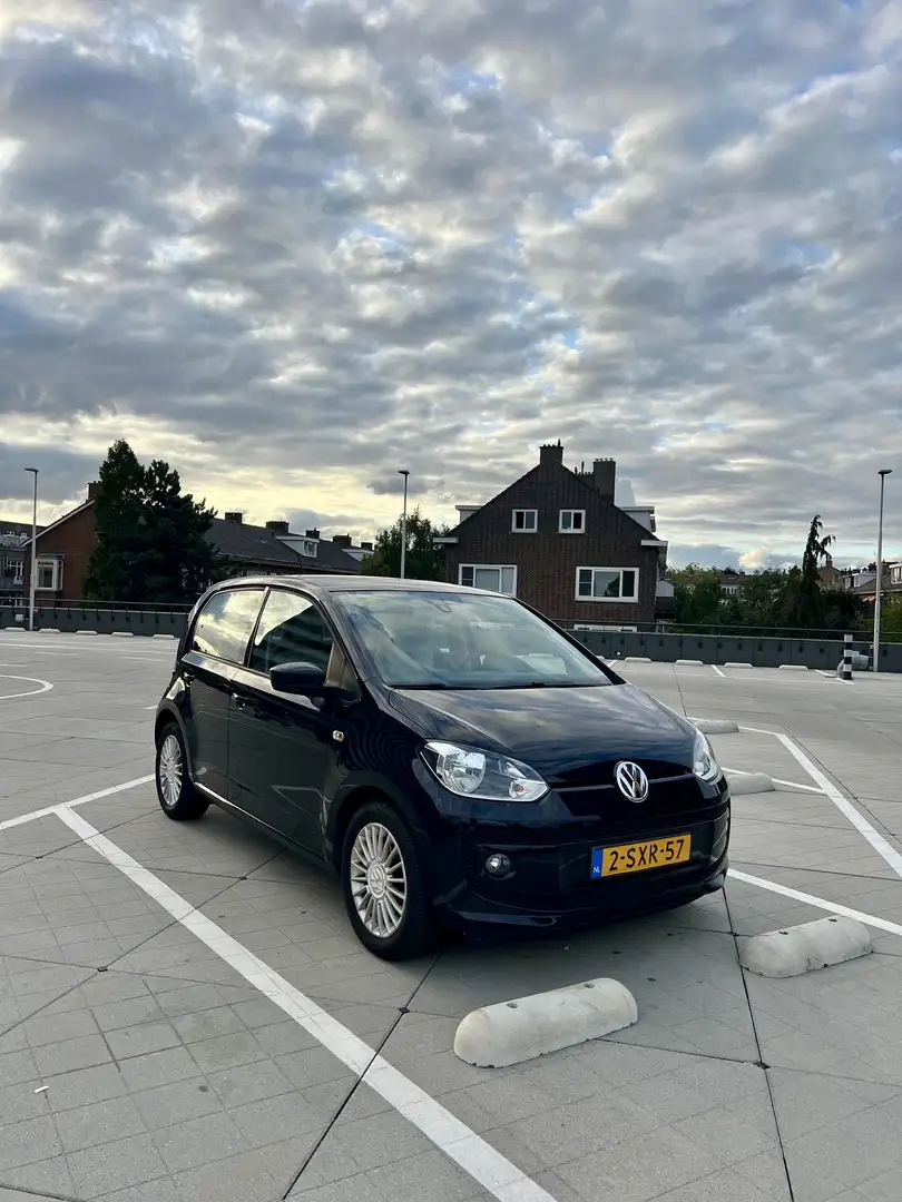 Volkswagen up! up! 1.0 high up! BlueM. Fekete - 1
