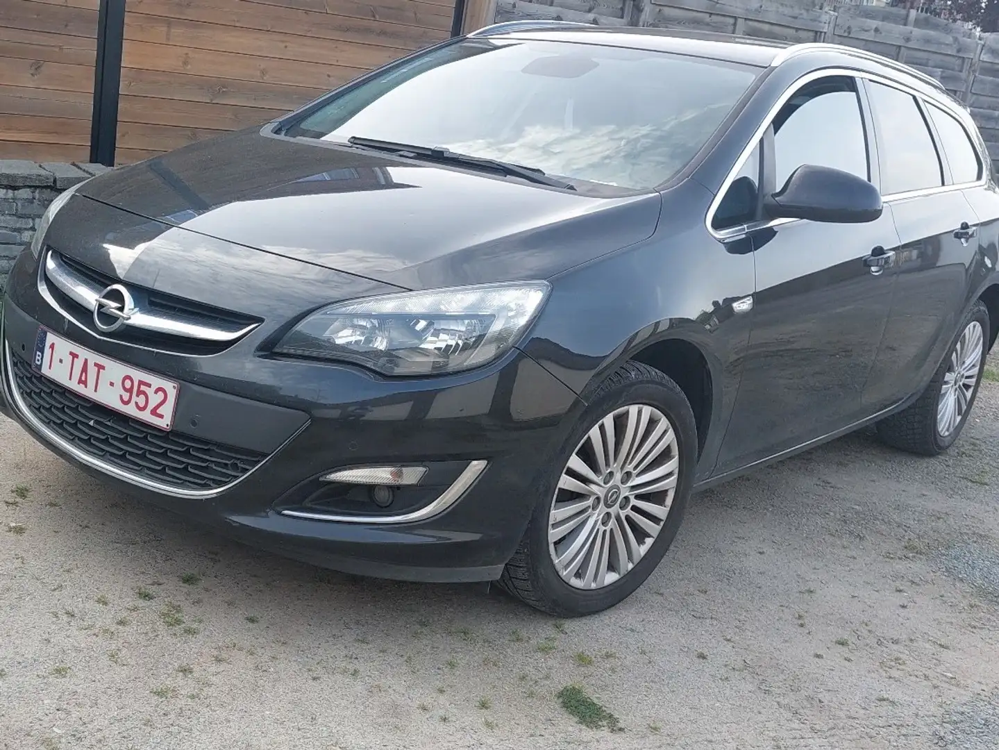 Opel Astra 1.6 CDTi ecoFLEX Sport Start&Stop Noir - 2