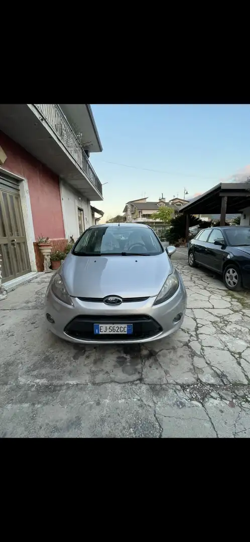 Ford Fiesta 5p 1.4 tdci + c/esp E5 - 1