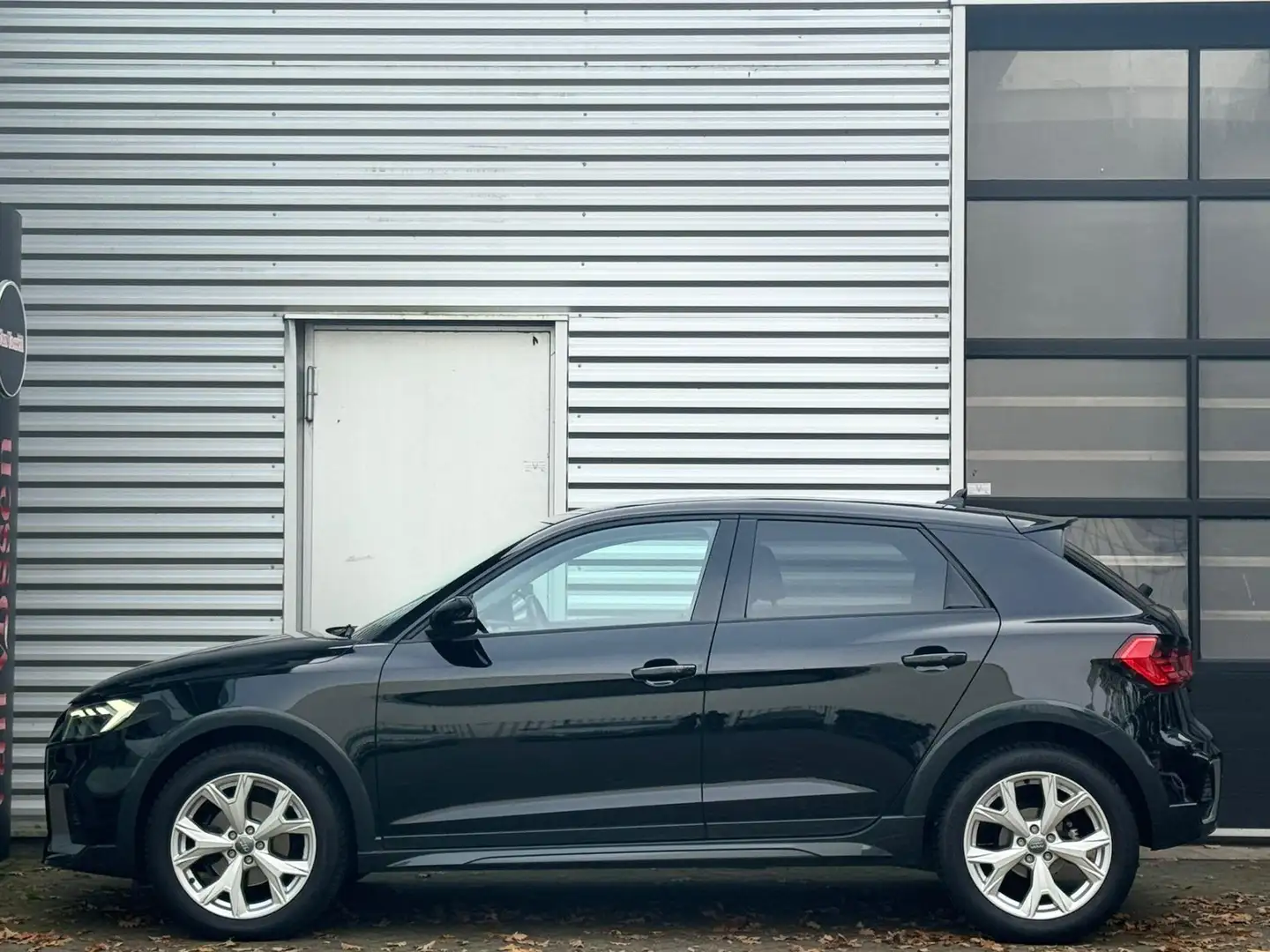 Audi A1 citycarver 30 TFSI|Virtual|S-Tronic|Navi|Led|Volle Zwart - 2