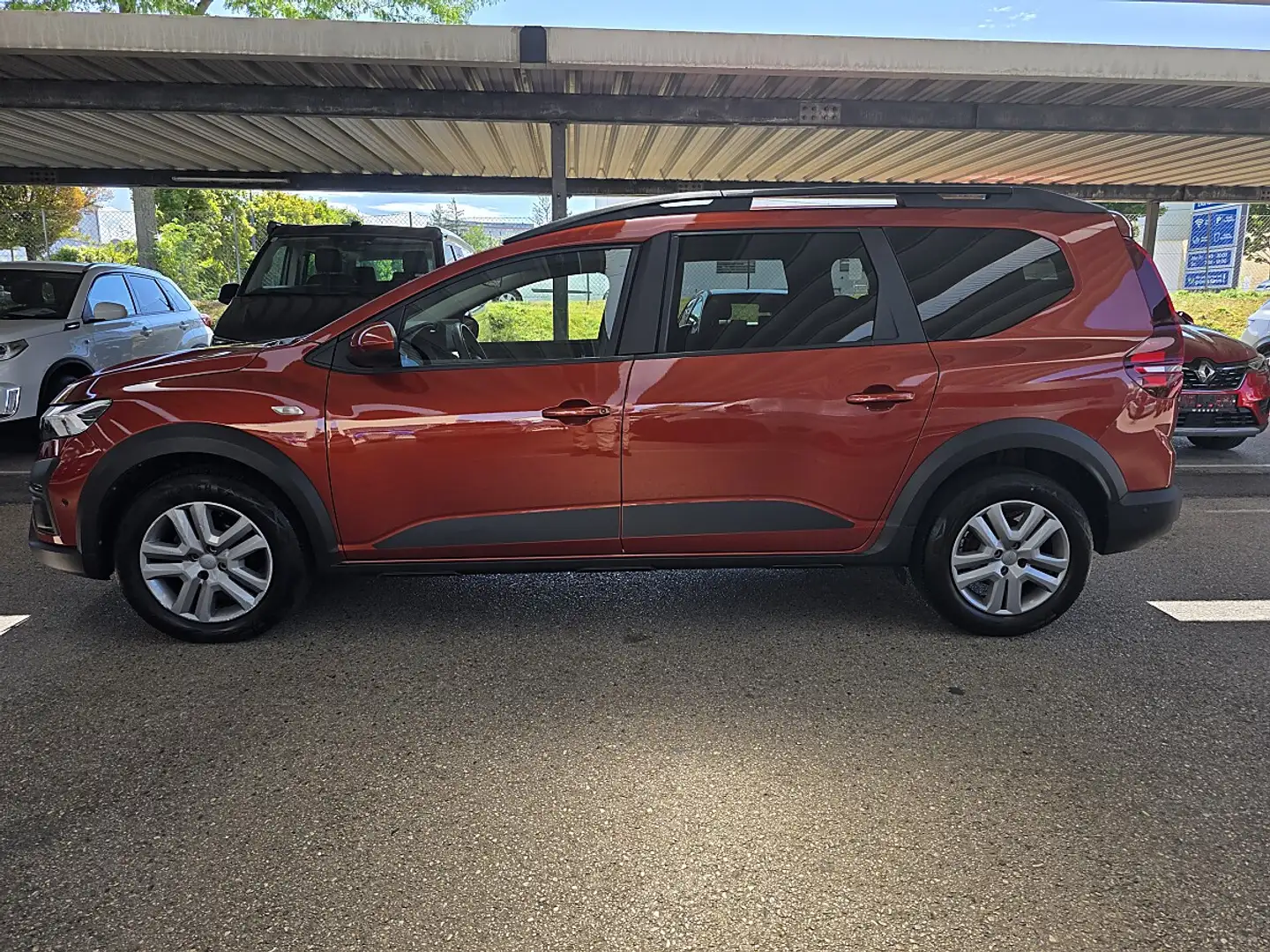 Dacia Jogger Expression TCe 110 Braun - 2