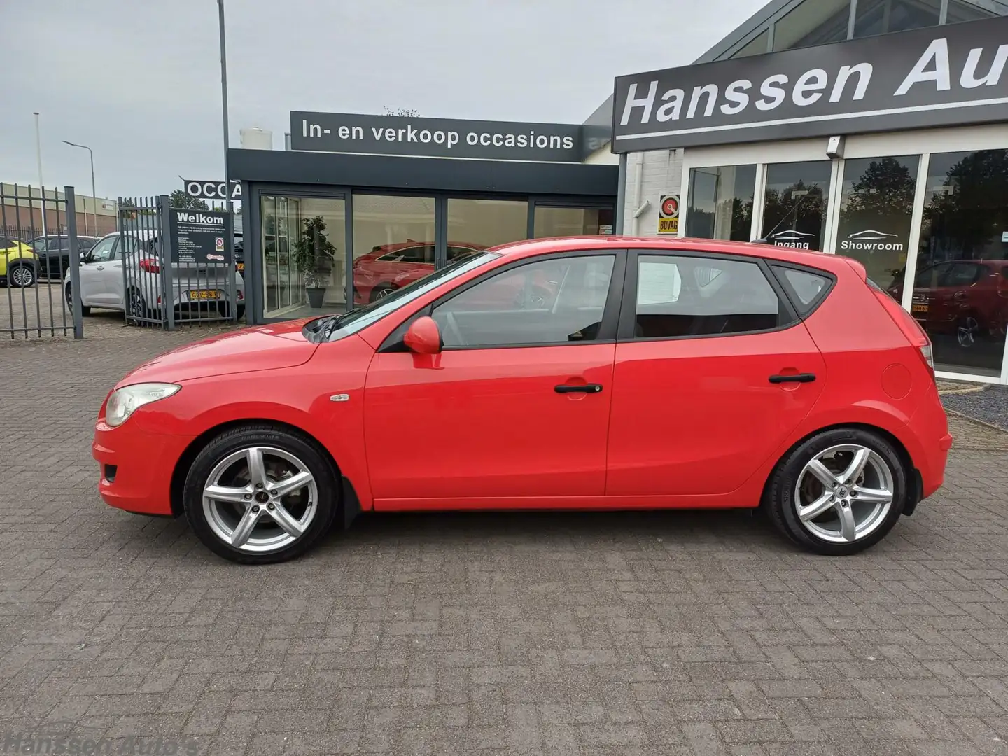 Hyundai i30 1.4i Dynamic Rood - 2