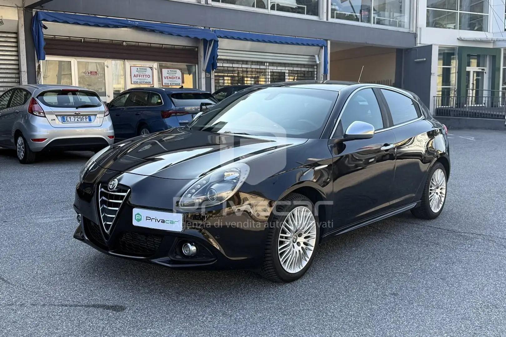 Alfa Romeo Giulietta Giulietta 1.4 Turbo MultiAir TCT Exclusive Schwarz - 1