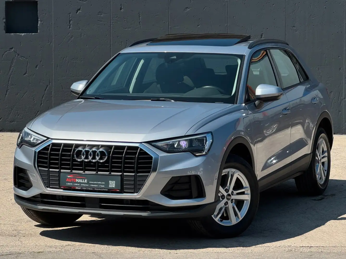 Audi Q3 45 TFSI e S-tronic basis Ambiente Sonos Pano Argent - 1