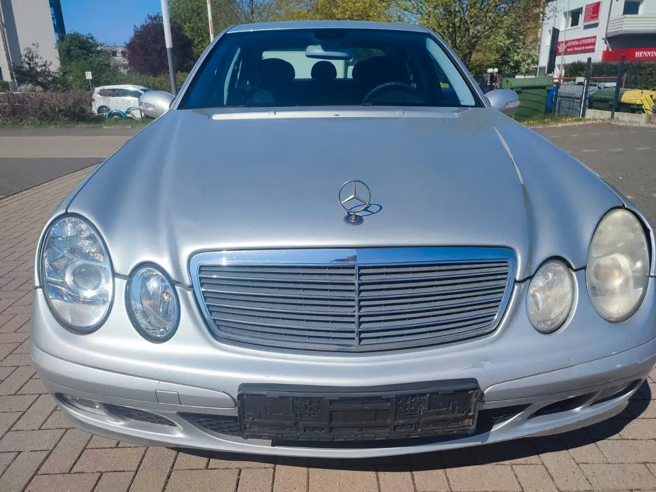 Mercedes-Benz E 220