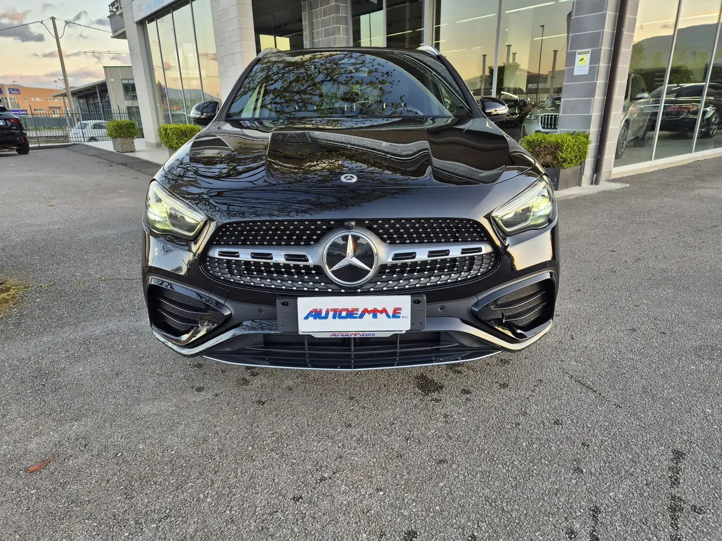 Mercedes-Benz GLA 200 GLA200 d AMG Line Premium auto Nero - 2