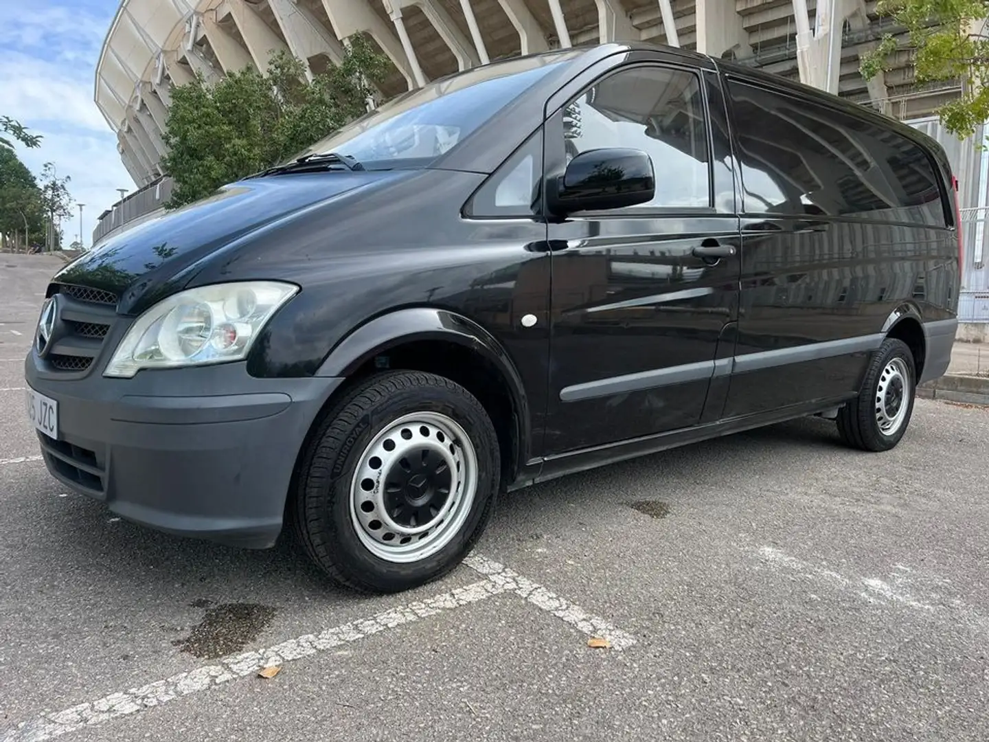Mercedes-Benz Vito Vito Furgón 113CDI Larga Negro - 2