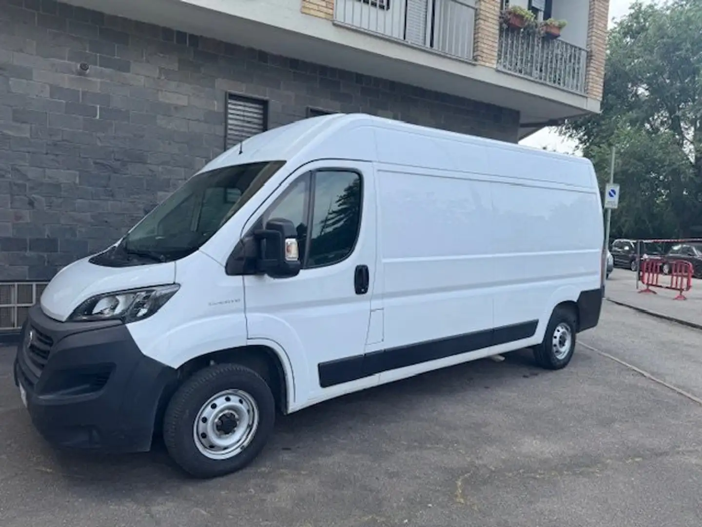 Fiat Ducato 35 LH2 2.3 Multijet 140CV PASSO LUNGO TETTO ALTO Bianco - 2